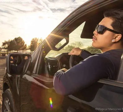 Bring Your Car for Senior Pictures